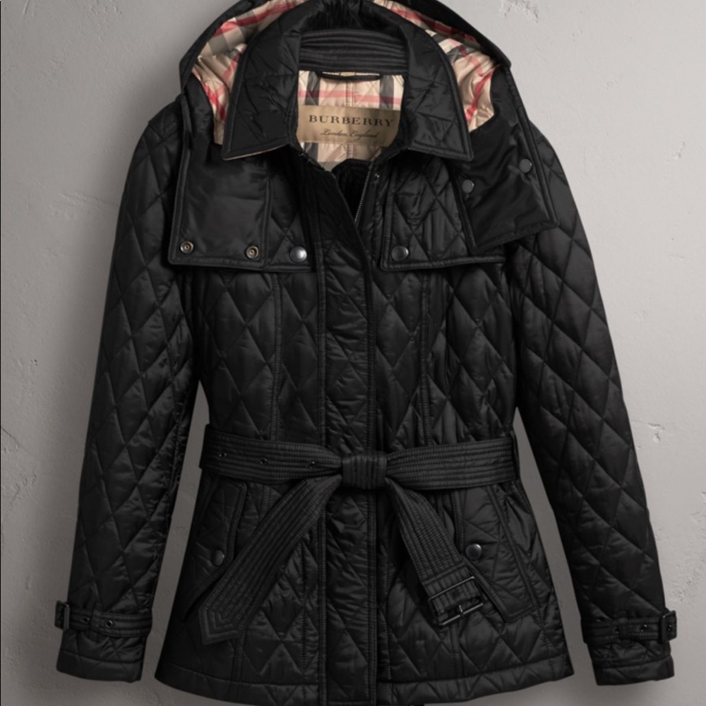 Black jacket with hoodie and belt XS